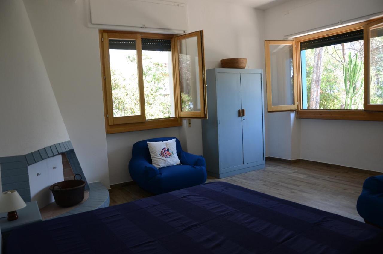 Apartments Villa Corrias Cala Liberotto Exterior foto